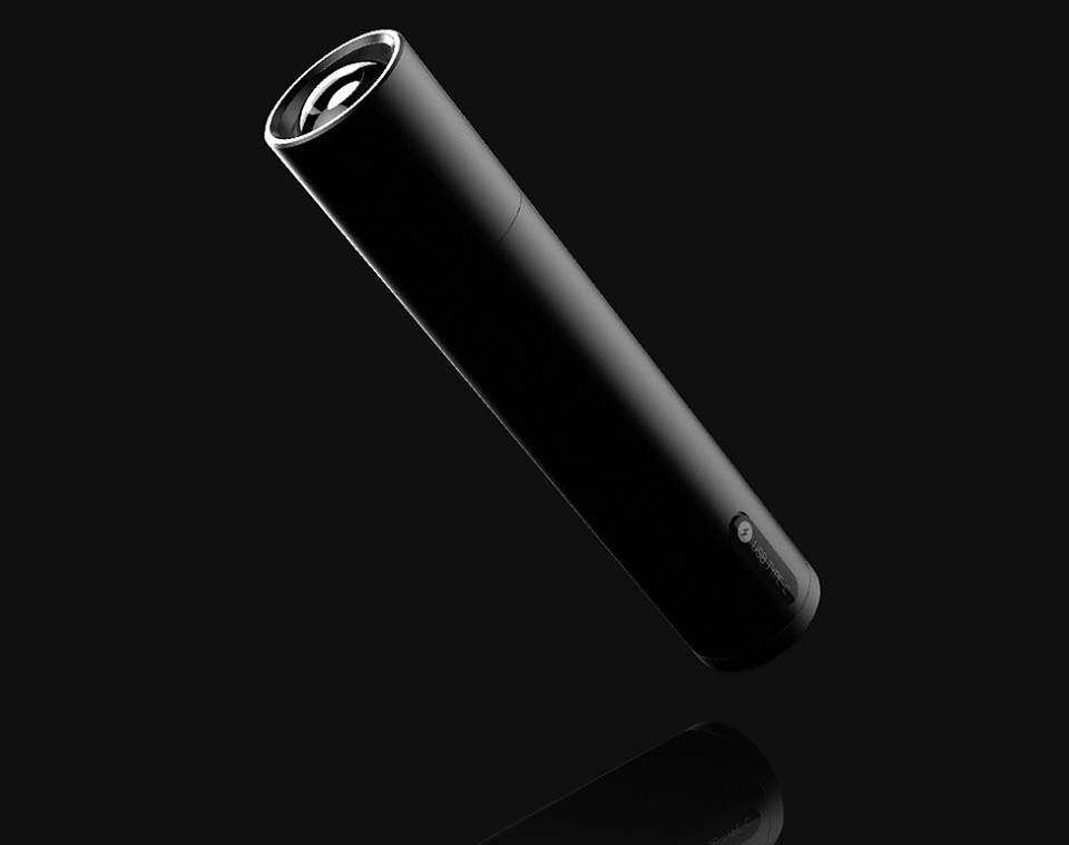 Ліхтарик Xiaomi BEEBEST Zoom Flashlight Black 1000 Lumens FZ101 крупним планом